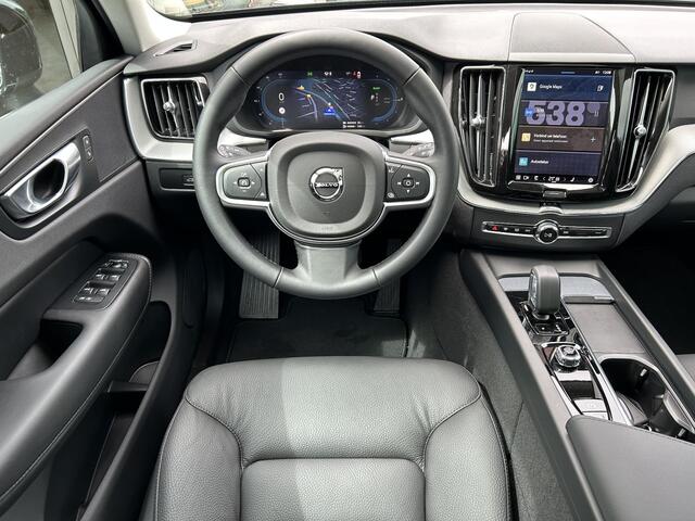 Volvo XC60 2.0 T6 Plug-in hybrid AWD Essential Edition Bright Panoramadak, Leder, Driver assist, Intellisafe surround, BLIS, 21 inch R-design dark wielen, Extra getinte ramen, R-design dark grille, RVS bumperbescherming