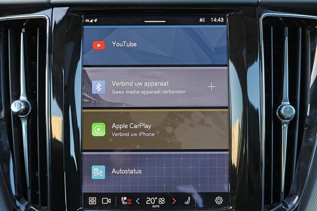 Volvo XC60 T6 Recharge AWD Plus Dark - Panorama/schuifdak - IntelliSafe Assist & Surround - 360º Camera - Verwarmde voorstoelen, stuur & achterbank - Parkeersensoren voor & achter - Elektr. bedienb. voorstoelen met geheugen - Draadloze tel. lader - Elektr. inklapbar