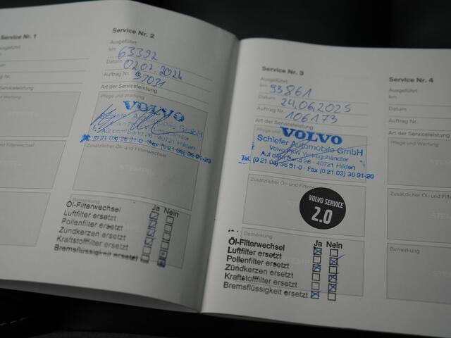 Volvo XC60 T6 AWD Ultimate Dark Long Range Plug In Hybrid 350pk Dealer O.H. PHEV | Panodak | Adaptive Cruise | Head Up | 360 Camera | Lederen Sportstoelen Memory & Verwarmd | 21"L.M | Google Assistent | Stuur Verwarmd | DAB |