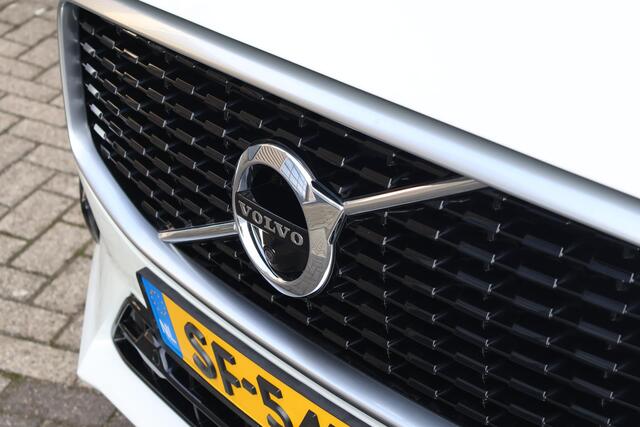 Volvo XC60 T8 Twin Engine AWD R-Design | Full option | Luchtvering | Bowers & Wilikins | Massage & ventilatie