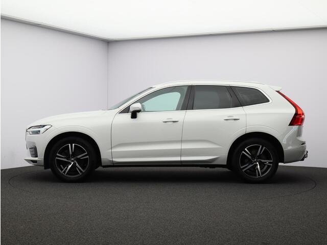 Volvo XC60 2.0 T4 R-Design / Trekhaak / Stoelverwarming / Sportstoelen / Elektrische Achterklep / Getint Glas / Cruise Control / Carplay / Sportstoelen /