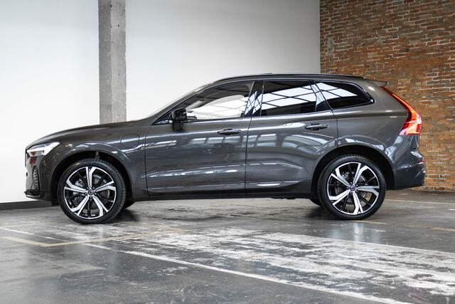 Volvo XC60 T8 Plug-in hybrid AWD Ultra Dark | 360° Parkeercamera | Stoelverwarming | 21'' Lichtmetalen velgen | Luchtvering | Electrische Wegklapbare Trekhaak | Harman Kardon Premium Audio | Google Infotainment | Longe Range