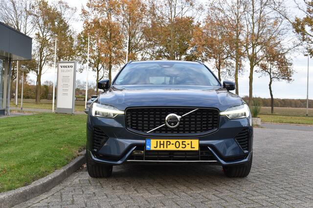 Volvo XC60 T8 AWD 455PK Plug-in Hybrid Ultra Dark | Bowers & Wilkins | Luchtvering | HUD | Massage | Trekhaak |