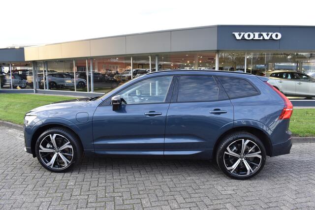 Volvo XC60 T8 AWD 455PK Plug-in Hybrid Ultra Dark | Bowers & Wilkins | Luchtvering | HUD | Massage | Trekhaak |