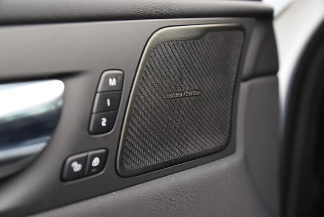 Volvo XC60 2.0 T8 Twin Engine AWD Polestar Engineered Trekhaak Pano HUD