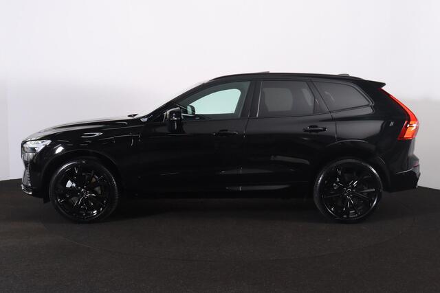 Volvo XC60 T6 Recharge AWD Plus Black Edition - Panorama/schuifdak - IntelliSafe Assist & Surround - 360º Camera - Harman/Kardon audio - Adaptieve LED koplampen - Verwarmde voorstoelen, stuur & achterbank - Parkeersensoren voor & achter - Elektr. bedienb. voorstoele