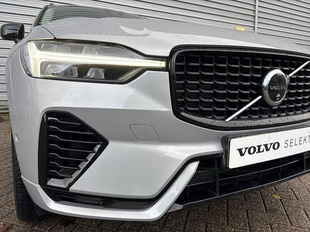 Volvo XC60 T6 Plug-in hybrid AWD Plus Dark / 360 camera / all season banden / Panoramadak / semi-elektrische trekhaak /