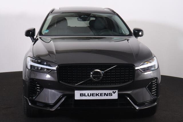 Volvo XC60 T6 Recharge AWD Plus Dark - Panorama/schuifdak - IntelliSafe Assist & Surround - 360º Camera - Harman/Kardon audio - Adaptieve LED koplampen - Verwarmde voorstoelen, stuur & achterbank - Parkeersensoren voor & achter - Elektr. bedienb. voorstoelen met geh