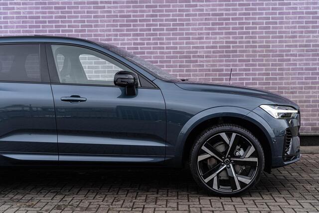 Volvo XC60 2.0 T6 Plug-in hybrid AWD Plus Black Edition | Panoramadak | 360 camera | Head-up display | Luchtvering | 22" lichtmetalen velgen | Getint Glas | Harman Kardon audio | Keyless Entry | Adaptive Cruise Control | Premium pakket |