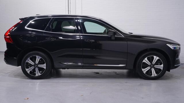 Volvo XC60 2.0 T8 Plug-in hybrid AWD Plus Bright NAP 1e eigen. ACC ECC led verlichting bestuurderstoel electrisch met memo draadlaas telefoonladen DAB Harman-Kardon Pano-dak trekhaak PDC camera 360