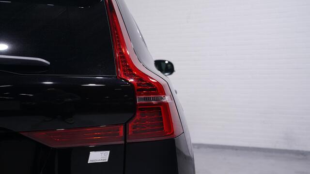 Volvo XC60 2.0 T8 Plug-in hybrid AWD Plus Bright NAP 1e eigen. ACC ECC led verlichting bestuurderstoel electrisch met memo draadlaas telefoonladen DAB Harman-Kardon Pano-dak trekhaak PDC camera 360