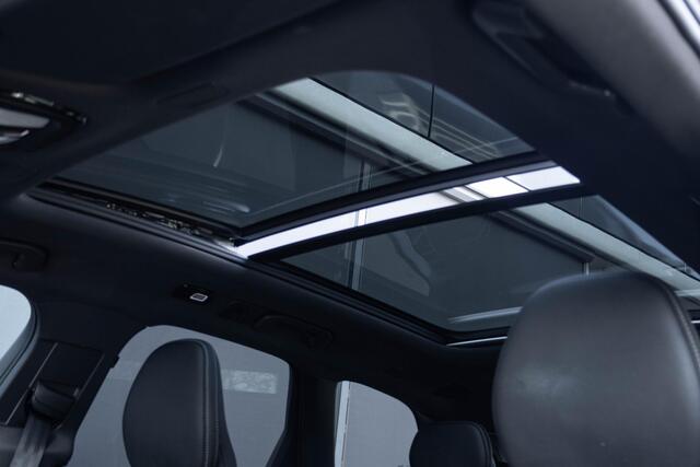 Volvo XC60 2.0 T6 Plug-in hybrid AWD Ultra Black Edition | Luchtvering | Stoelventilatie | Bowers & Wilkins Hifi | 360 Camera | Blis Blind Spot Info