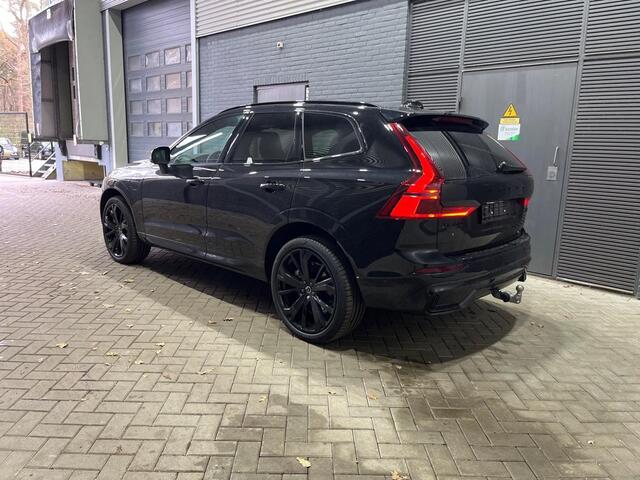 Volvo XC60 T6 Plug-in hybrid Plus Black Edition | FACELIFT | Trekhaak | 360° Camera | Head-Up | Panoramadak | 21 Inch