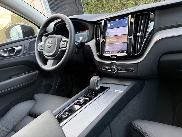 Volvo XC60 T6 Plug-in hybrid AWD Ultra Dark | Harman/Kardon | stoel/stuurverwarming | 360 camera | trekhaak |