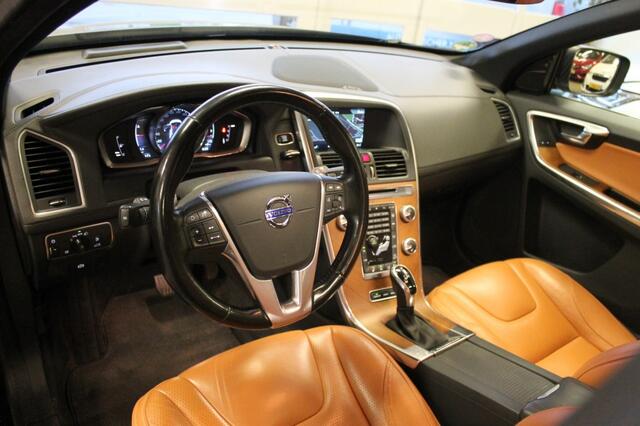 Volvo XC60 2.0 T6 AWD Inscription Aut. / Adaptive Cruise c. Panorama Dak / Trekhaak