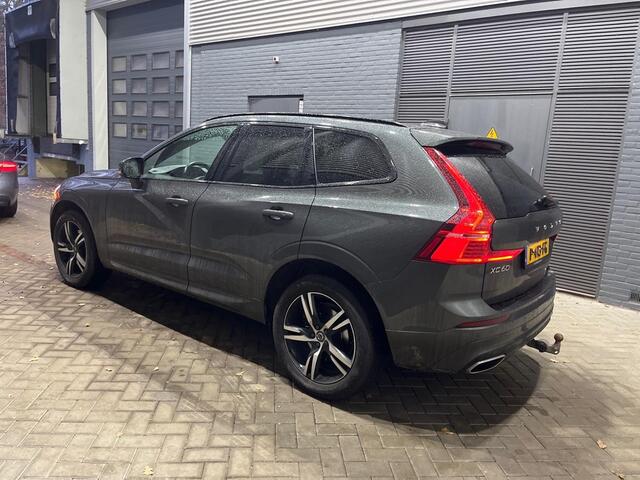 Volvo XC60 B4 R-Design | Panoramadak | ACC | Stoel+Stuurverwarming | Keyless | BLIS | harman/kardon | Trekhaak