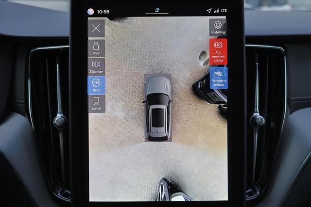Volvo XC60 T6 Recharge AWD Ultra Black Edition - Panorama/schuifdak - IntelliSafe Assist & Surround - 360º Camera - Harman/Kardon audio - Adaptieve LED koplampen - Verwarmde voorstoelen, stuur & achterbank - Parkeersensoren voor & achter - Elektr. bedienb. voorstoel