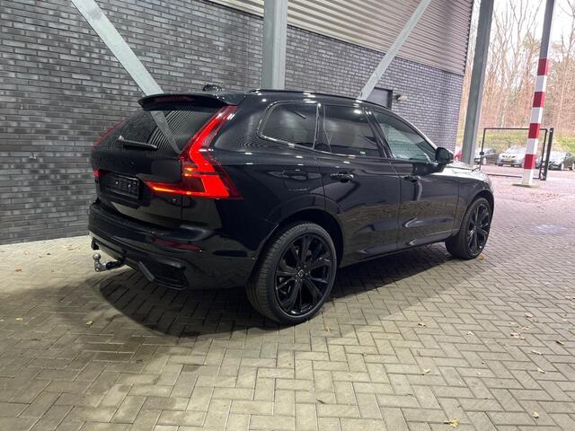 Volvo XC60 T6 Plug-in hybrid Plus Black Edition | FACELIFT | Trekhaak | 360° Camera | Head-Up | Panoramadak | 22 Inch