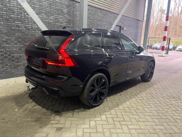 Volvo XC60 T6 Plug-in hybrid Plus Black Edition | FACELIFT | 360° Camera | Trekhaak | Panoramadak | ACC | Stoel+Stuurverwarming | 21 Inch