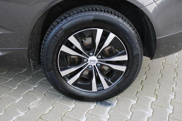 Volvo XC60 2.0 T6 Plug-in hybrid AWD Inscription Expression | Incl. 12 maanden garantie | Adaptieve cruise control | Apple carplay/Android auto | Trekhaak | Parkeercamera | Schuif/kantel dak | Harman/Kardon audio | Stoel/stuurverwarming |