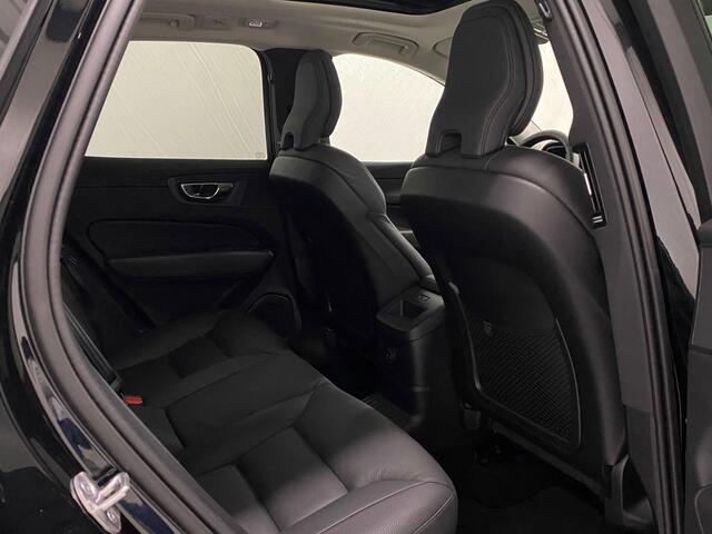 Volvo XC60 2.0 T8 Plug-in hybrid AWD Ultra Black Edition Luchtvering Panorama Trekhaak Harman Kardon 360º view 21inch Memo Stoelen Leer Apple CarPlay