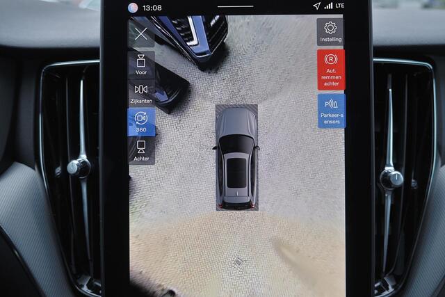 Volvo XC60 T6 Recharge AWD Plus Black Edition - Panorama/schuifdak - IntelliSafe Assist & Surround - 360º Camera - Harman/Kardon audio - Adaptieve LED koplampen - Verwarmde voorstoelen, stuur & achterbank - Parkeersensoren voor & achter - Elektr. bedienb. voorstoele