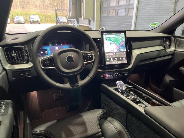 Volvo XC60 T8 Plug-in hybrid Plus Black Edition | FACELIFT | Luchtvering | Bowers&Wilkins | Massage | Trekhaak | Head-Up