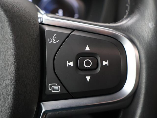 Volvo XC60 2.0 Recharge T6 AWD R-Design | SoH 100% |