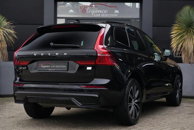 Volvo XC60 2.0 T8 Plug-in hybrid AWD Plus Dark 455pk Panoramadak/HarmanKardon/Camera