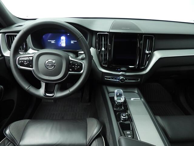 Volvo XC60 2.0 T6 Plug-in hybrid AWD Plus Bright | Trekhaak elek.| Pano | Camera | Harman/Kardon