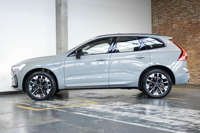 Volvo XC60 T6 Plug-in hybrid AWD Ultra Dark | Stoelverwarming | Electrische wegklapbare trekhaak | Head-Up Display | Adaptive Cruise Control | 360° Parkeercamera | Parkeersensoren voor + achter | Premium Audio by Harman Kardon