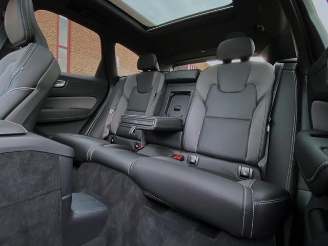 Volvo XC60 2.0 T8 Recharge AWD Ultimate Dark