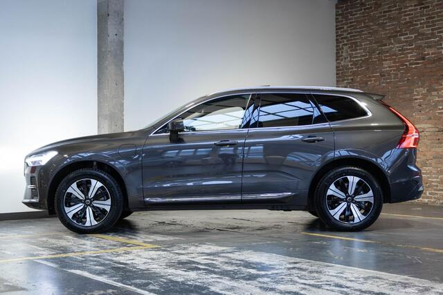 Volvo XC60 T8 Plug-in hybrid AWD Plus Bright | 1ste Eigenaar | Adaptive Cruise Control | Semi-Electrische wegklapbare trekhaak | 360° Parkeercamera | BLIS | Harman Kardon Premium Audio | Parkeerverwarming | Dealeronderhouden