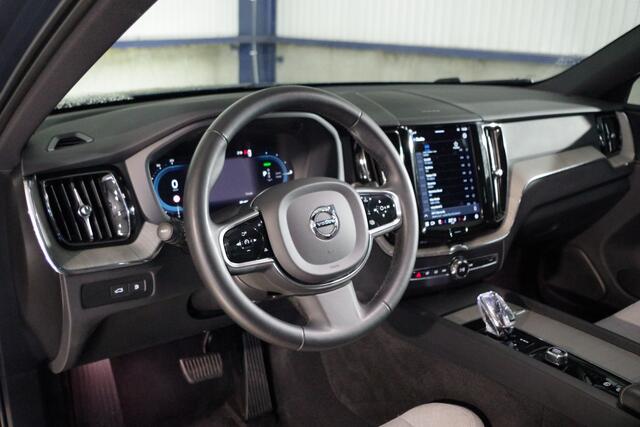 Volvo XC60 2.0 T8 Plug-in Hybrid 456 PK AWD Ultimate Bright, Long Range, Panoramadak, Wol Interieur, Trekhaak, 360 Camera,