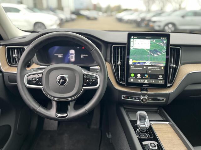 Volvo XC60 T6 Plug-in hybrid AWD Ultra Dark | Harman Kardon | Panoramadak | Trekhaak |