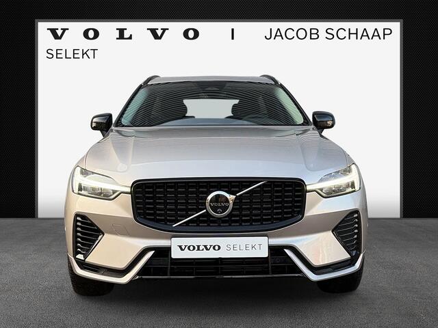 Volvo XC60 2.0 T6 Plug-in hybrid AWD Plus Dark / Panoramadak / elektr. stoelen met geheugen / trekhaak /