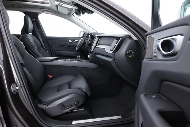 Volvo XC60 2.0 T8 Plug-in hybrid AWD Ultimate Dark | PANORAMADAK ? 1e Eigenaar