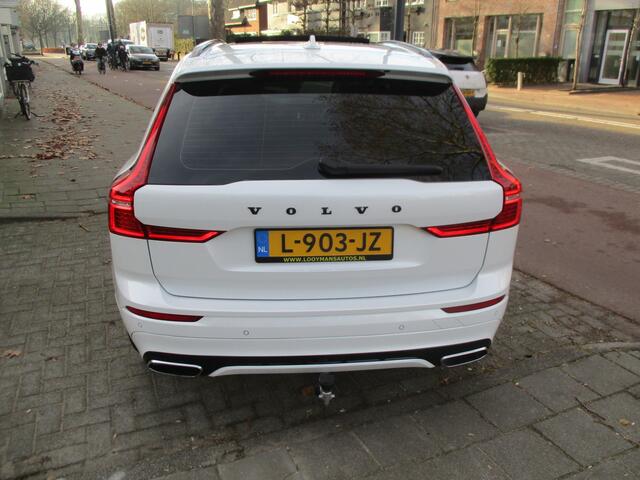 Volvo XC60 2.0 B5 R-Design / AUTOMAAT / AIRCO / PANO-DAK / LEER / NAVI / NL.AUTO / NW-STAAT / 96dkm