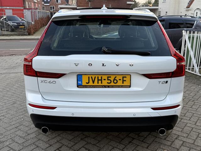 Volvo XC60 2.0 T8 407 pk AWD Luchtvering, Panoramadak