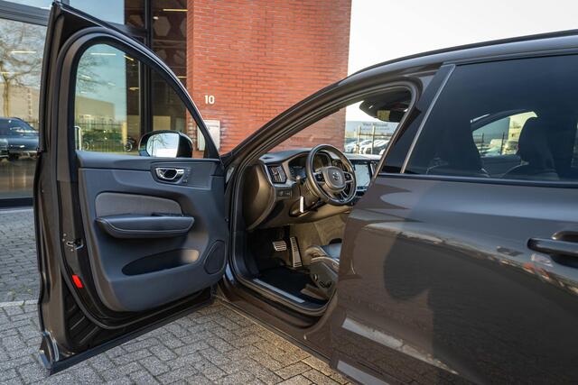 Volvo XC60 2.0 B5 R-Design Memory Camera Trekhaak Orig NL
