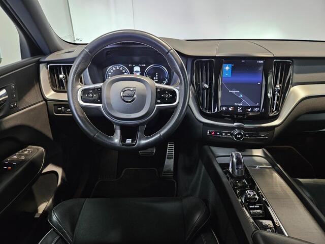 Volvo XC60 T8 Twin Engine AWD R-Design / Trekhaak / Panoramadak