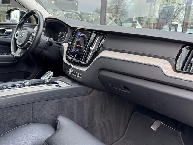 Volvo XC60 2.0 Recharge T6 AWD Inscription Pano | Trekhaak | Pilot Ass.