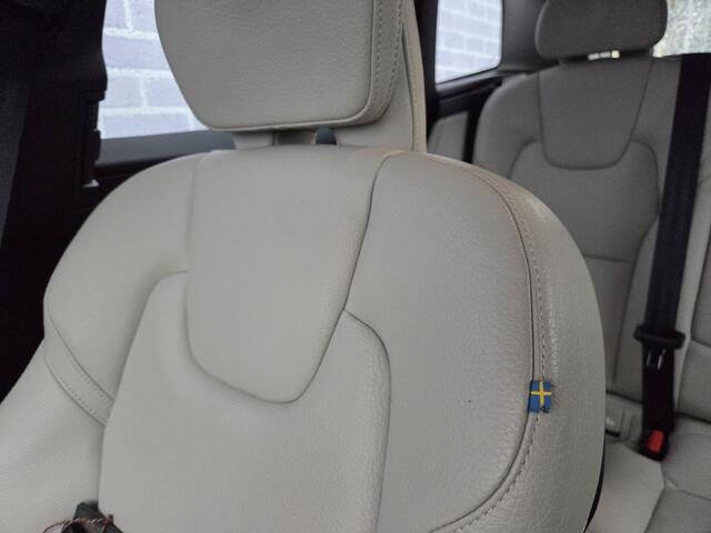 Volvo XC60 T5 Inscription | Adaptive cruise control | Stoelverwarming | Harman Kardon audio | Elektrische stoelverstelling | 19" velgen | Lederen bekleding | Keyless | DAB+ radio | Apple Carplay / Android Auto |