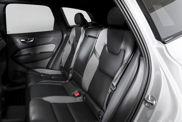 Volvo XC60 2.0 T8 Plug-in hybrid AWD Ultra Black Edition Facelift | Luchtvering | Harmon Kardon | S/K Panodak | Dig.Cockpit | Adapt.Cruise | Stoel-+Stuurverw. | 360 Camera | NAV+App.Connect | Auto.Airco | LM 21" | 5090