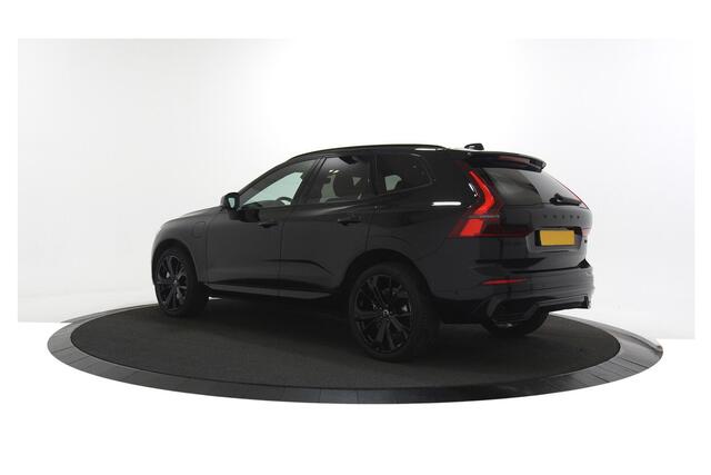 Volvo XC60 2.0 T8 Plug-in Hybrid AWD Plus Black Edition | PHEV | Panoramadak | Achteruitrijcamera | Harman Kardon Audio | Lichtmetalen Velgen 21 inch | Sportstoelen | Keyless Entry | Stuur- / Stoelverwarming | Keyless | Navigatie | Apple Carplay | Android Auto