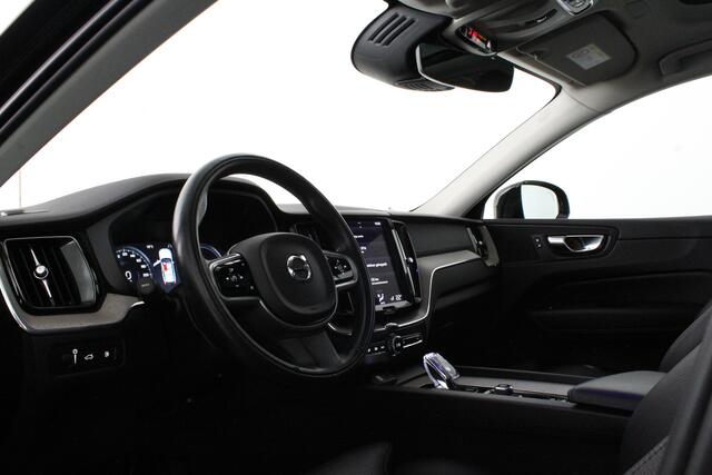 Volvo XC60 2.0 T6 Plug-in hybrid AWD Inscription Pano.schuif/Black Optiek/Leer/Memory/Trekhaak/Wood interior/Plug-in Hybride