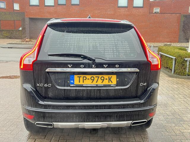 Volvo XC60 2.0 D4 190 PK FWD AUTOMAAT Summum Navigatie Trekhaak Xenon Panoramadak Dab 18 Inch Leder Elek Stoelen + Verwarming