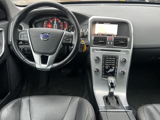 Volvo XC60 2.0 D4 190 PK FWD AUTOMAAT Summum Navigatie Trekhaak Xenon Panoramadak Dab 18 Inch Leder Elek Stoelen + Verwarming
