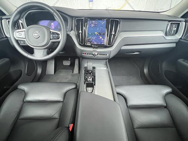 Volvo XC60 2.0 T6 Plug-in hybrid 350 pk AWD Plus Dark Navigatie Panoramadak Standkachel Elek Comfortstoelen Harman Kardon Leder Stoelverwarming v+a Camera Carplay 20 Inch Velgen Extra Getint Glas Long Range Bright Dusk Metallic 1e Eigenaar
