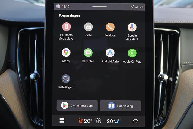 Volvo XC60 T8 Recharge AWD Ultra Dark - Panorama/schuifdak - IntelliSafe Assist & Surround - 360º Camera - Harman/Kardon audio - Adaptieve LED koplampen - Verwarmde voorstoelen, stuur & achterbank - Parkeersensoren voor & achter - Elektr. bedienb. voorstoelen met ge